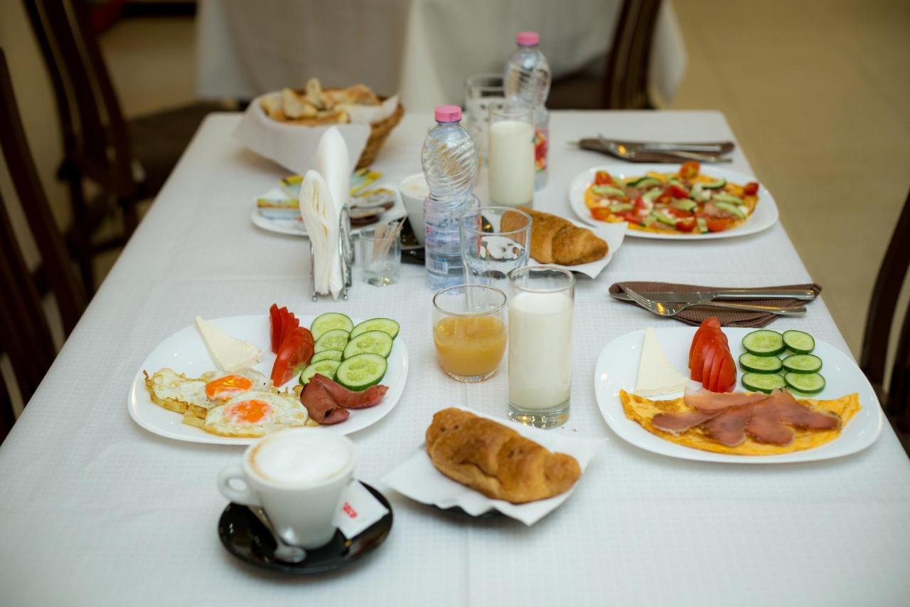 Vllaznia 3* Shkodër